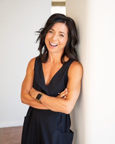 Alisa headshot happy